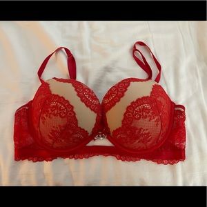 Victoria secret push-up bra